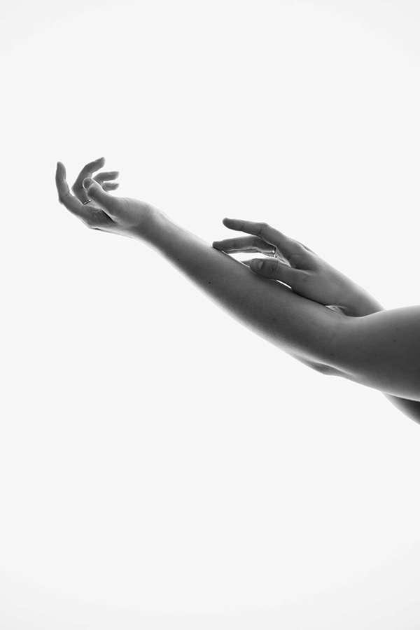 Weibliche Braut-Boudoir Momente in Berlin